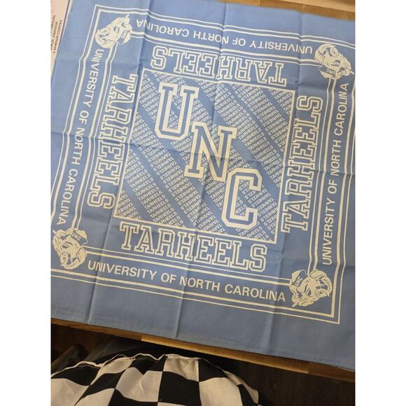 1950s UNC Tarheels Bandana Sealed And Never Opened Mint Condition - Picture 4 of 16